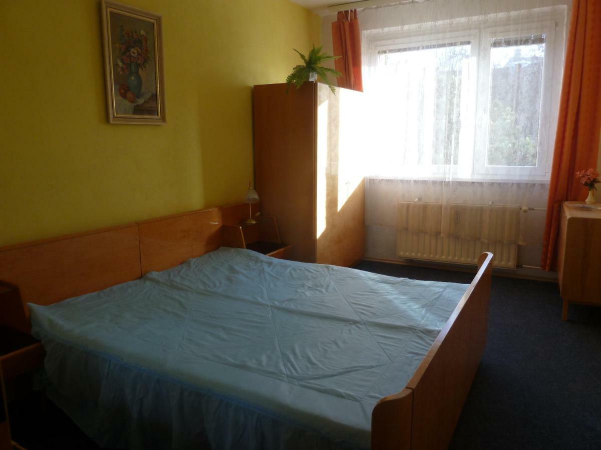 Apartman Klasterni Česká Lípa Zewnętrze zdjęcie